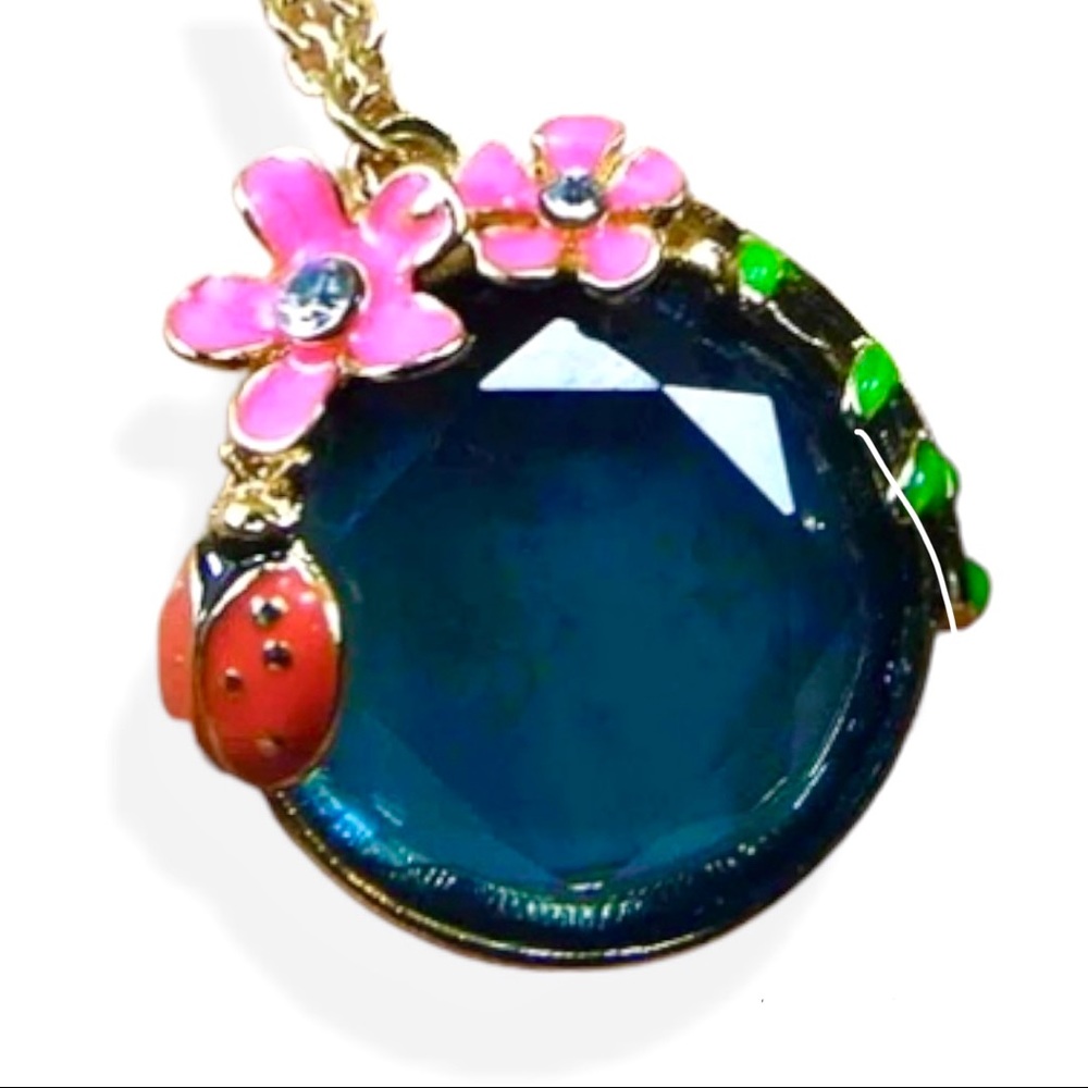 ❤️Seller’s Pick❤️ Green Resin Enamel Flowers Beetle Leaves Pendant Necklace